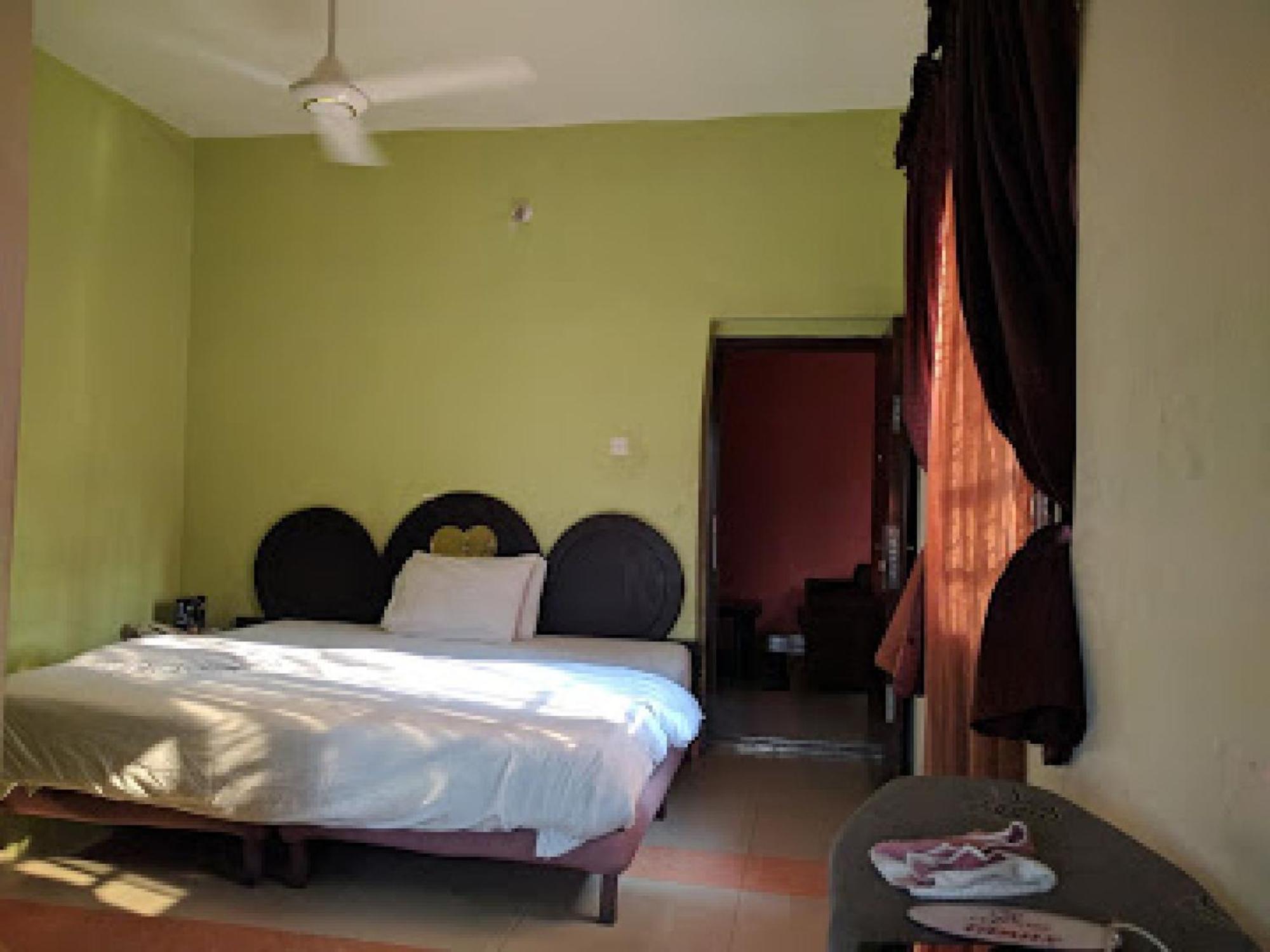 Room In Lodge - Clen-Phil Hotels And Suite Port Harcourt Eksteriør bilde